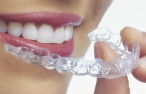 How Invisible Aligners Comfortably Straighten Your Smile